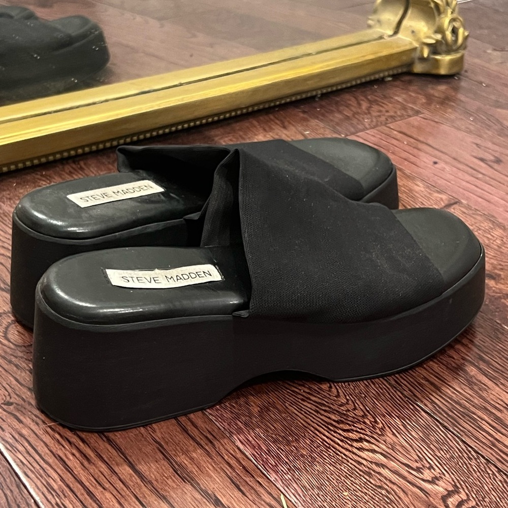 Steve Madden platform shoes